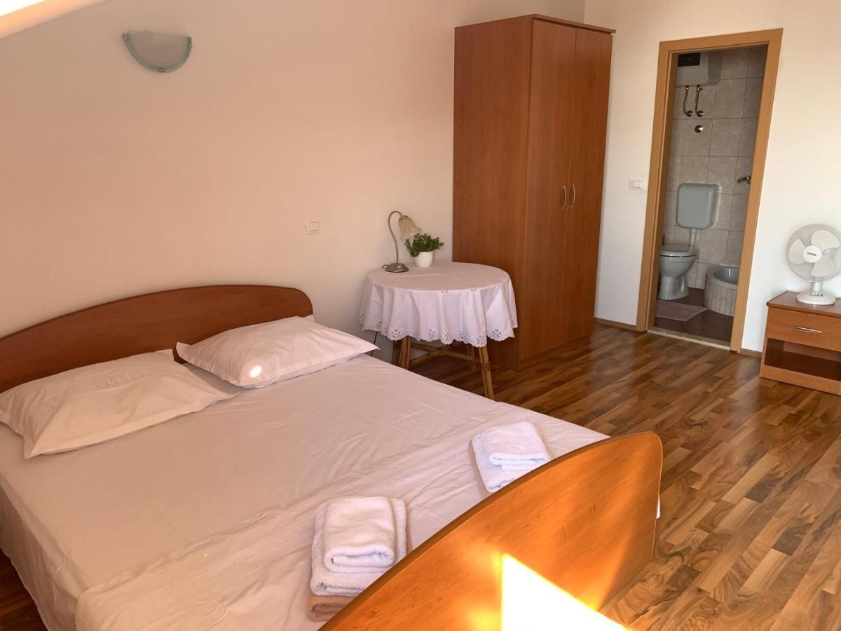 Apartman Senka Podgora Exterior foto